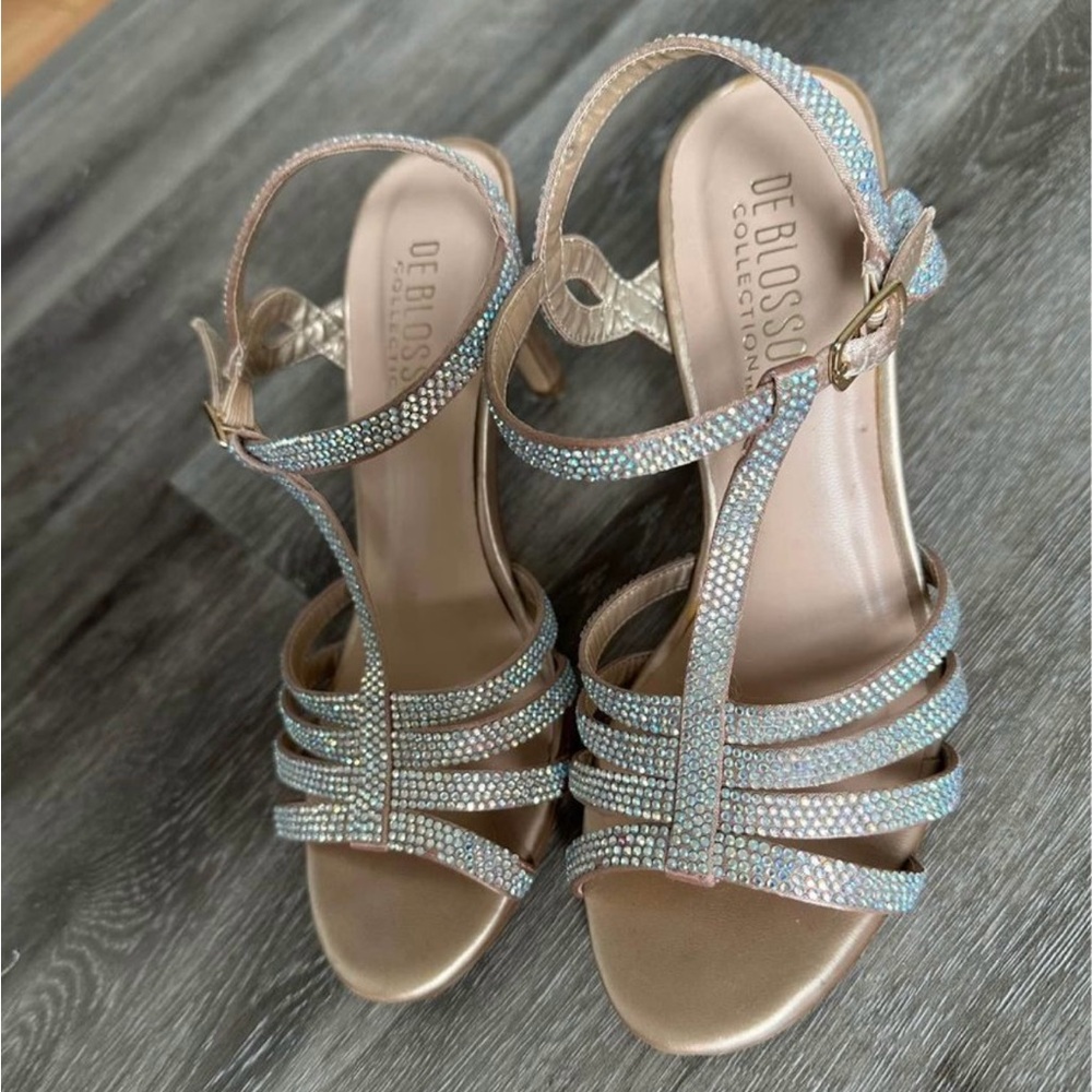 Heels (De Blossom)   Size 6